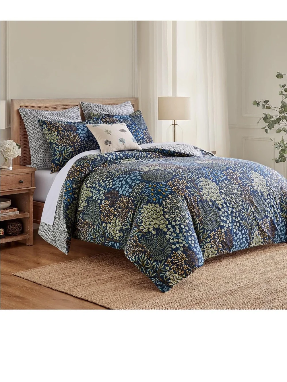 Levtex Home English Forest Navy Reversible Queen Duvet Cover Set (90x94in)